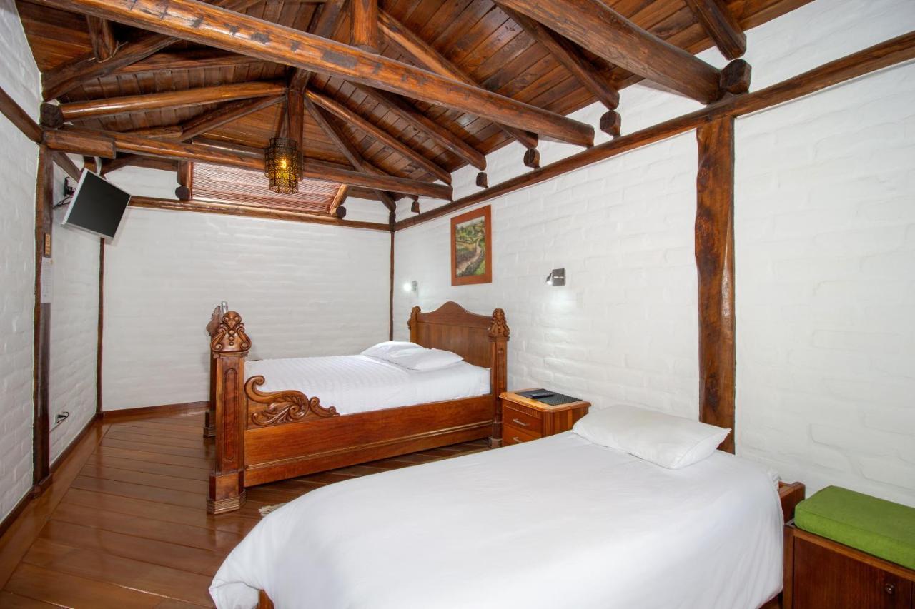Hotel Ile Баньйос Екстер'єр фото