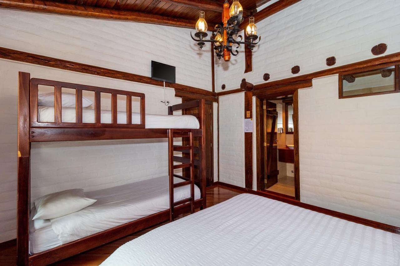 Hotel Ile Баньйос Екстер'єр фото